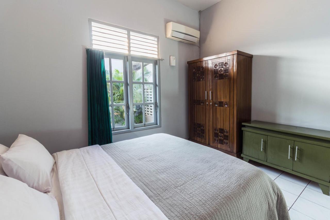 Ndalem Sarengat Apartment Yogyakarta Exterior photo