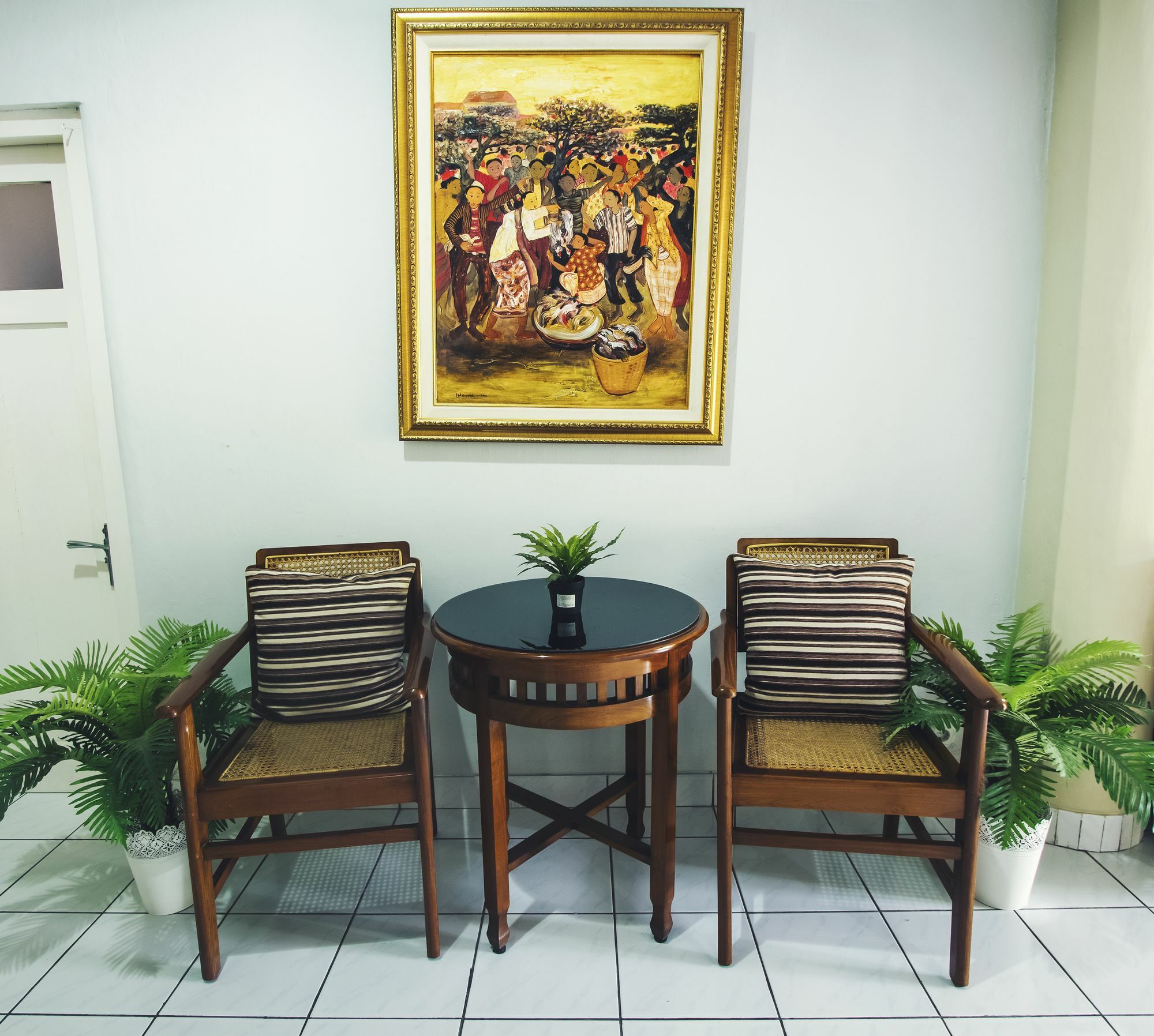 Ndalem Sarengat Apartment Yogyakarta Exterior photo