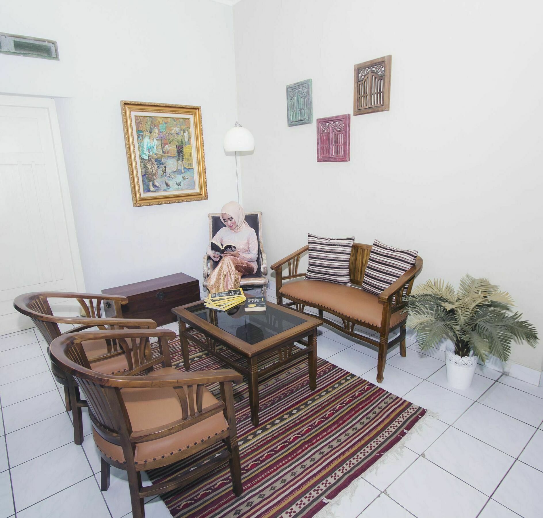 Ndalem Sarengat Apartment Yogyakarta Exterior photo