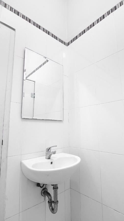 Ndalem Sarengat Apartment Yogyakarta Exterior photo